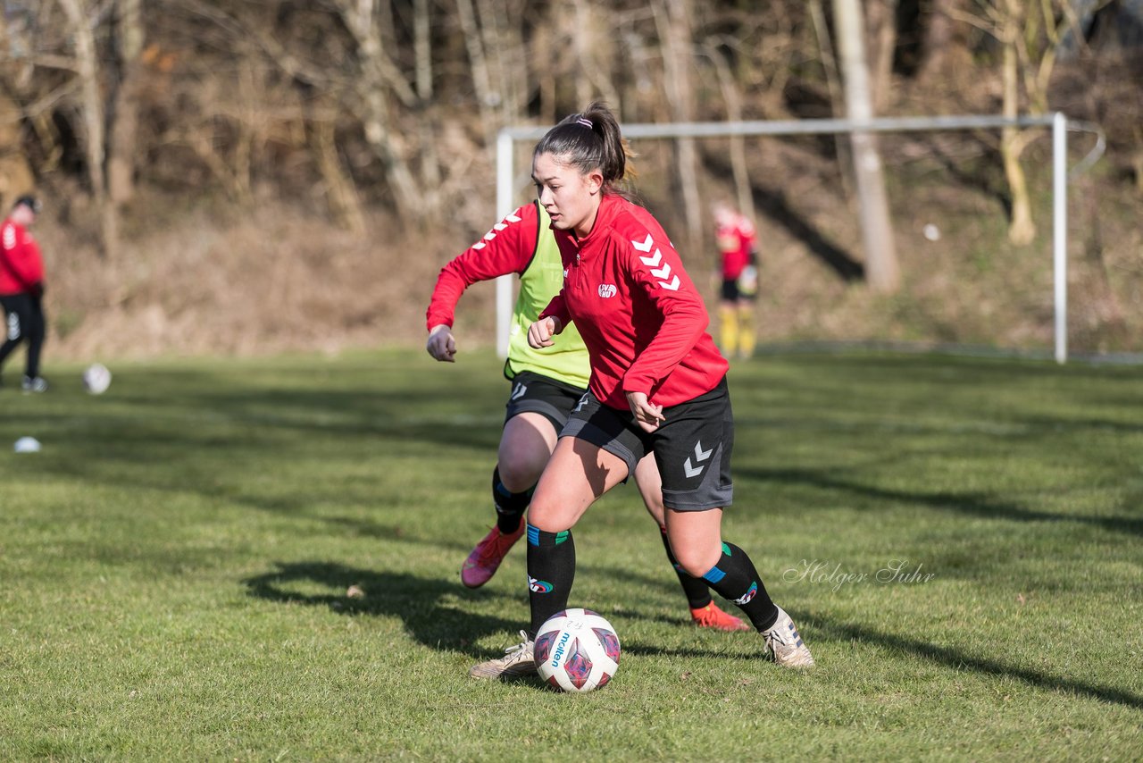 Bild 114 - F Rot Schwarz Kiel - SV Henstedt Ulzburg 2 : Ergebnis: 1:1